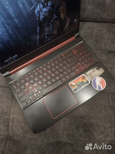 Игровой ноутбук i5 8gb SSD 512 GTX1050 танки макс