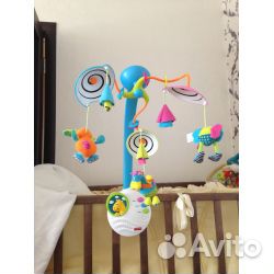 Музыкальный Мобиль на кроватку tiny love