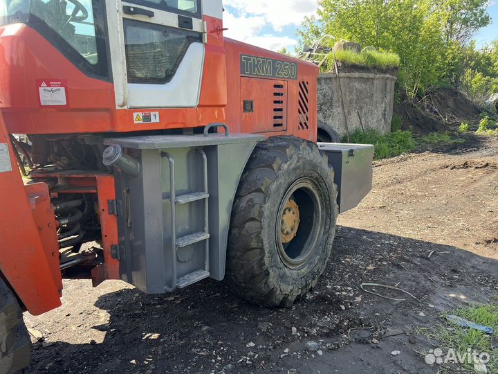 Фронтальный погрузчик XCMG LW300F, 2017