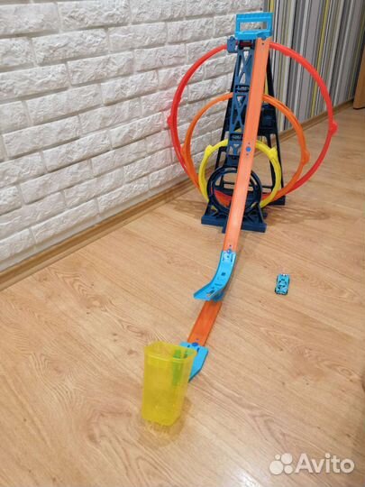 Конструктор трасс Тройная Петля Hot Wheels