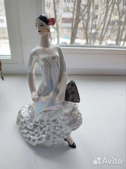Фарфоровые статуэтки дулево