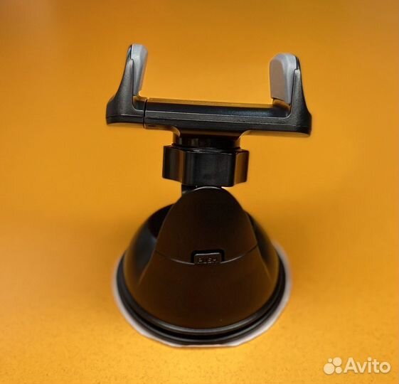 Автомобильный держатель Defender CH-114+