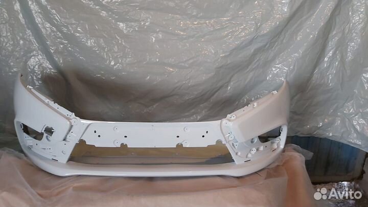 Бампер в цвет передний Лада Веста