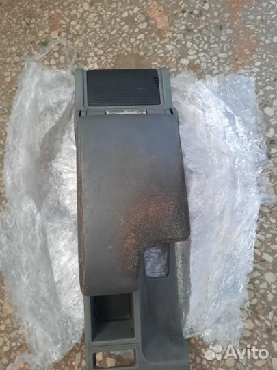 Подлокотник BMW 3 E46