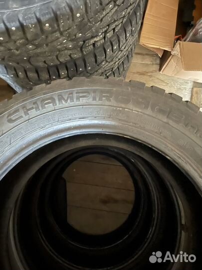 GT Radial Champiro IcePro 215/55 R17