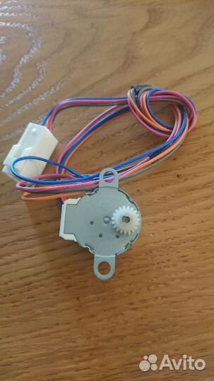 Моторчик привода заслонки холодильника hitachi