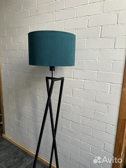 Торшер напольный с абажуром