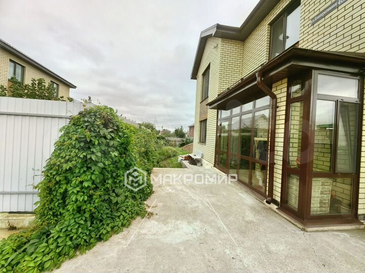 Дом 147 м² на участке 5 сот.