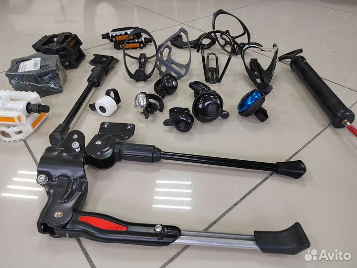 Запчасти и инвентарь для велосипеда