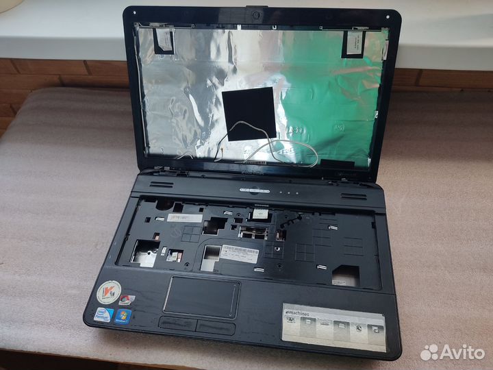 EMachines E725 – запчасти, разбор