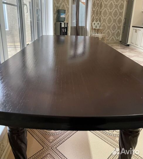 Кухонный стол