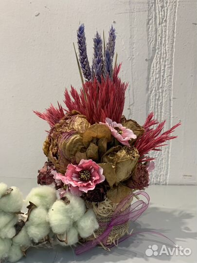 Композиции из сухоцветов, сухоцаеты, букеты