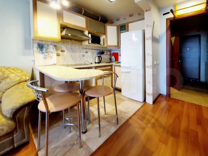 2-к. квартира, 50 м², 9/10 эт.