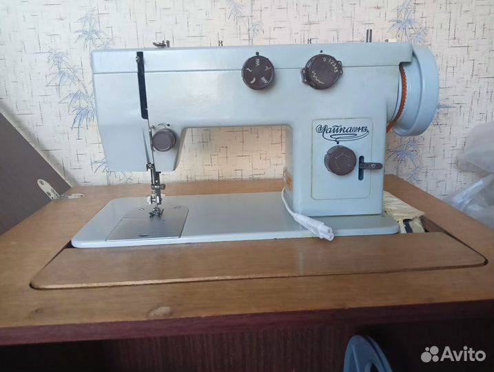 Швейная машинка Чайка б/у