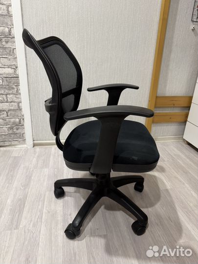 Компьютерное кресло