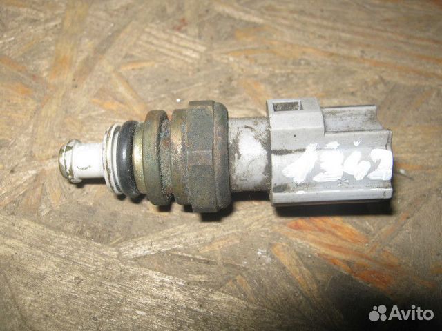 Датчик температуры охлаждающей жидкости Ford Focus