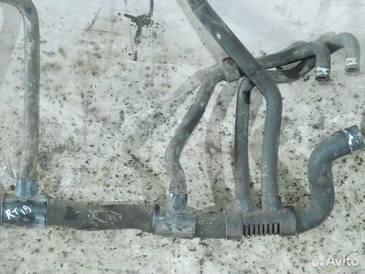 Патрубок системы охлаждения рено трафик 1,9 CDI