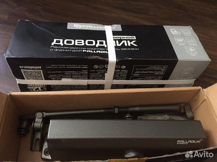 Доводчик дверей