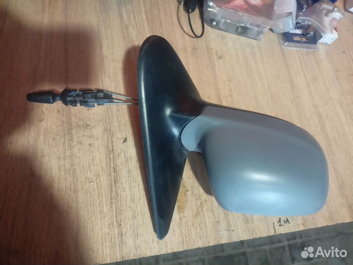 Зеркало заднего вида правое golf 4