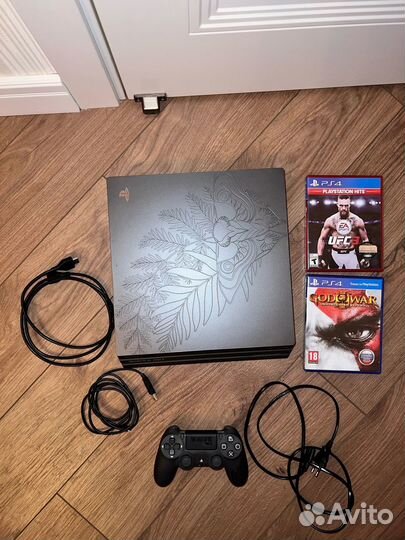 Продам PS4 pro (Last Of Us edition)