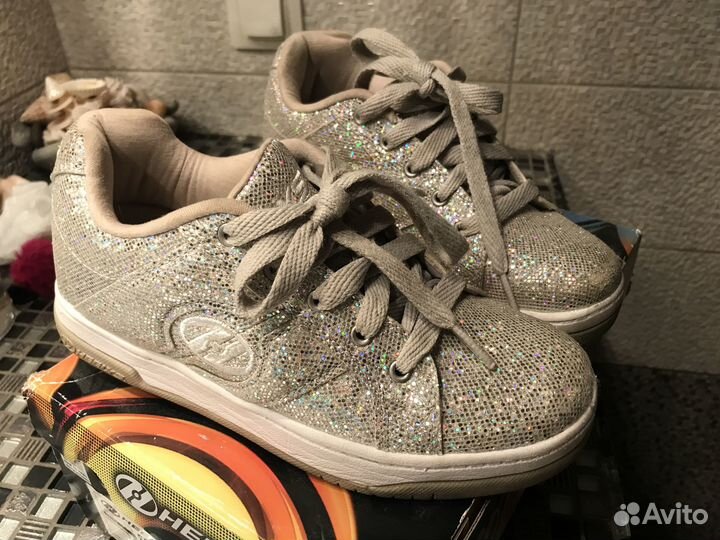 Роликовые кроссовки Heelys