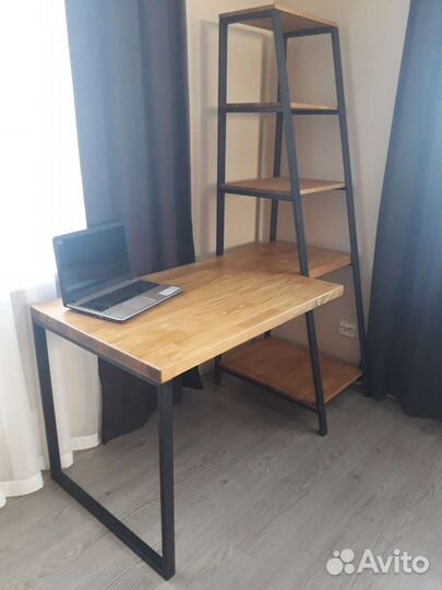 Письменный стол