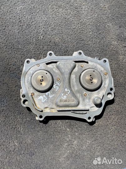 Крышка передняя гбц Mercedes w166 6.3 AMG