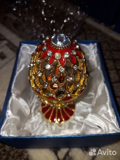 Сувенир Яйцо Фаберже (сетчатое зол с камн,красное)