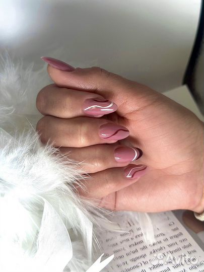 Маникюр/педикюр