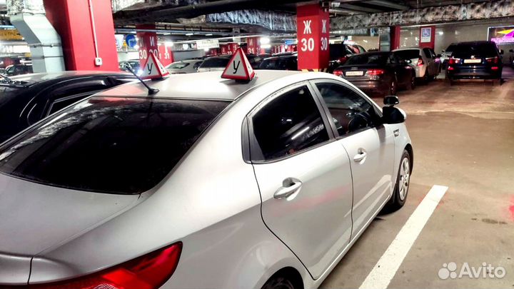 Инструктор по вождению Автомат - Механика - Уроки