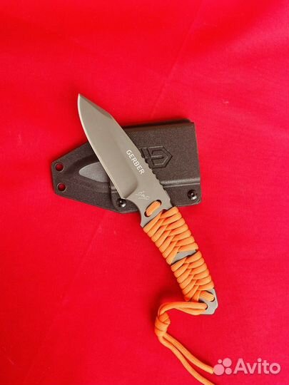 Нож Bear Grylls Paracord Fixed Blade