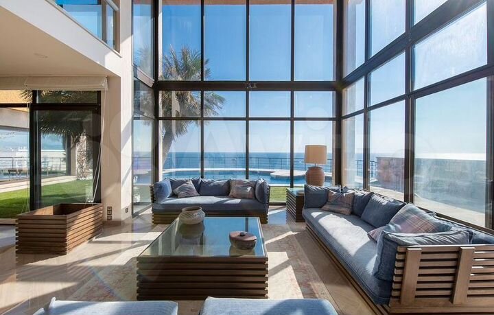 Коттедж 280 м² на участке 9 сот.