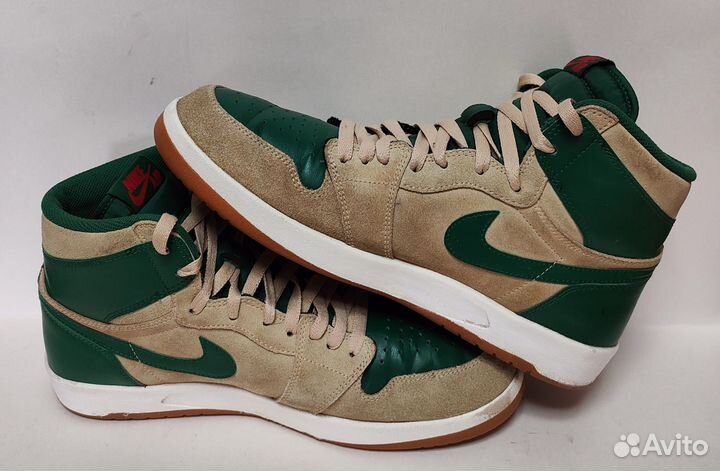 Оригинальные кроссовки Nike Air Jordan 1