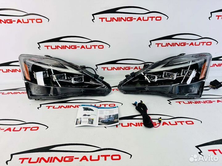 Фары Lexus IS250 05-12г стиль 21 год Vland G8716