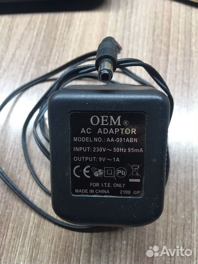 Блок питания трансформаторный 9 Вольт 1 Ампер