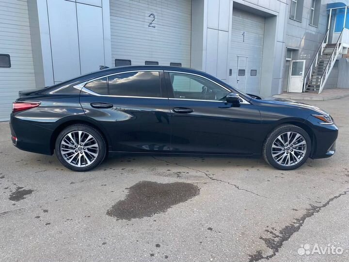 Lexus ES 2.5 AT, 2021, 33 000 