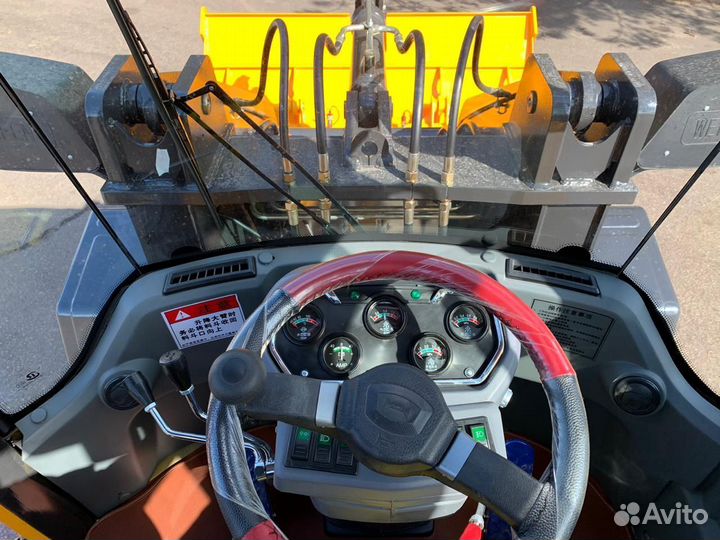 Фронтальный погрузчик BIZON 932, 2023