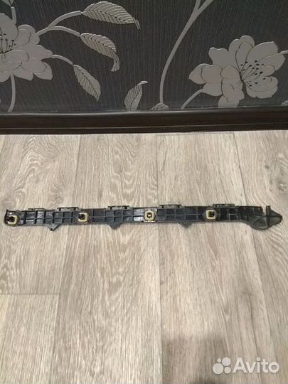 Крыло задние правое Тойота королл Axio NZE-141-144