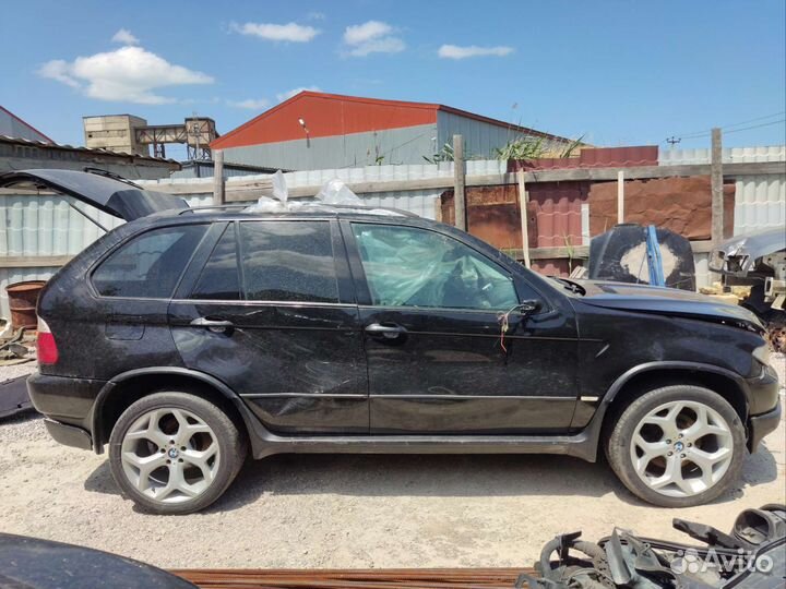 Запчасти на BMW х5 е53