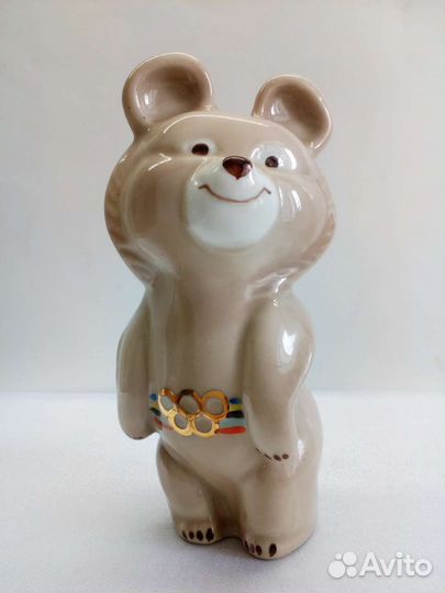 Фарфоровая статуэтка Олимпийский мишка