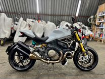 Ducati Monster 1200 S