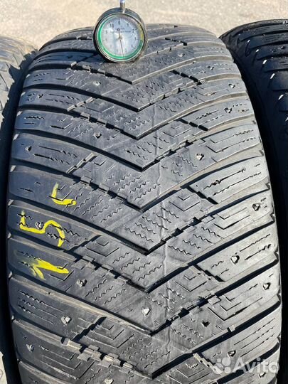 Goodyear UltraGrip Ice Arctic SUV 255/55 R18