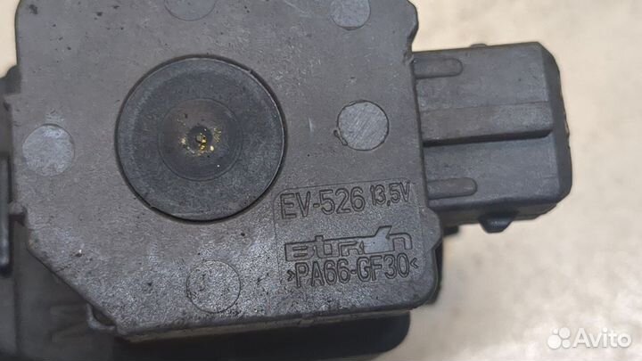 Клапан воздушный Mercedes E W212, 2010