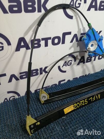 Стеклоподъемник Audi A4