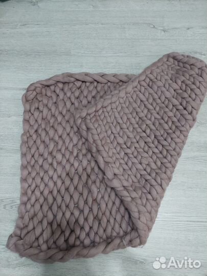 Плед крупной вязки из шерсти мериноса