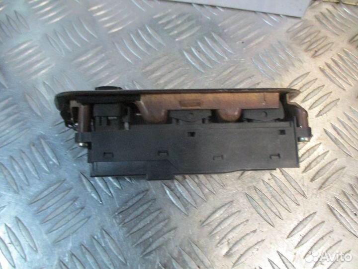 Блок управления стеклоподъемниками Ниссан Максима