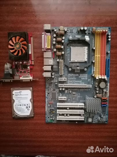 Материнская плата