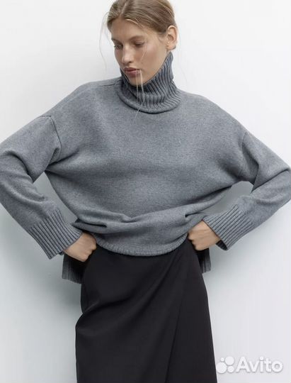 Свитер женский