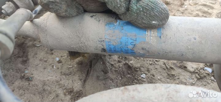 Стойка передняя Фольксваген Пассат Б5 1,6