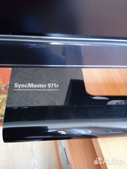 Монитор Samsung SyncMaster 971p